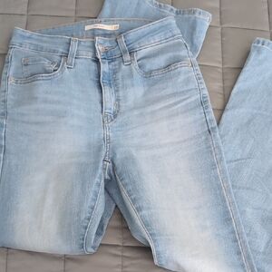 EUC Levi's Light Wash 726 High Rise Flare